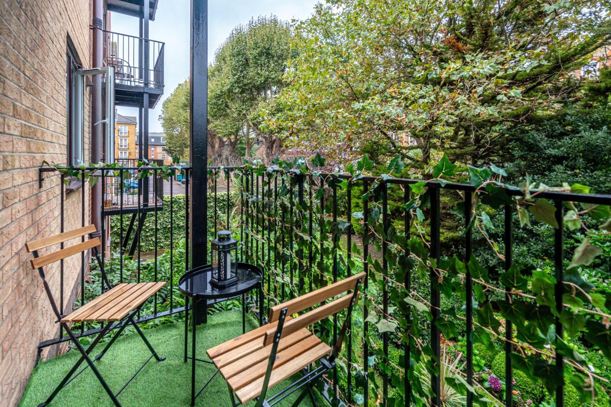 Apartment In Elephant & Castle With Parking Londres Exterior foto